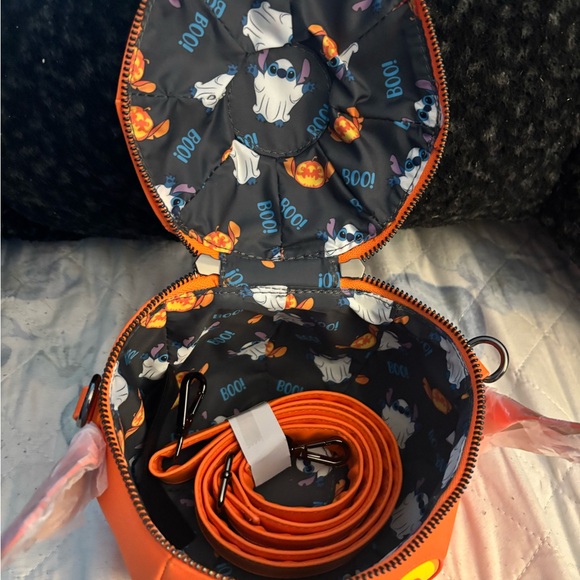 Loungefly Disney Stitch Jack-O'-Lantern Glow-In-The-Dark Crossbody Bag - Picture 3 of 3